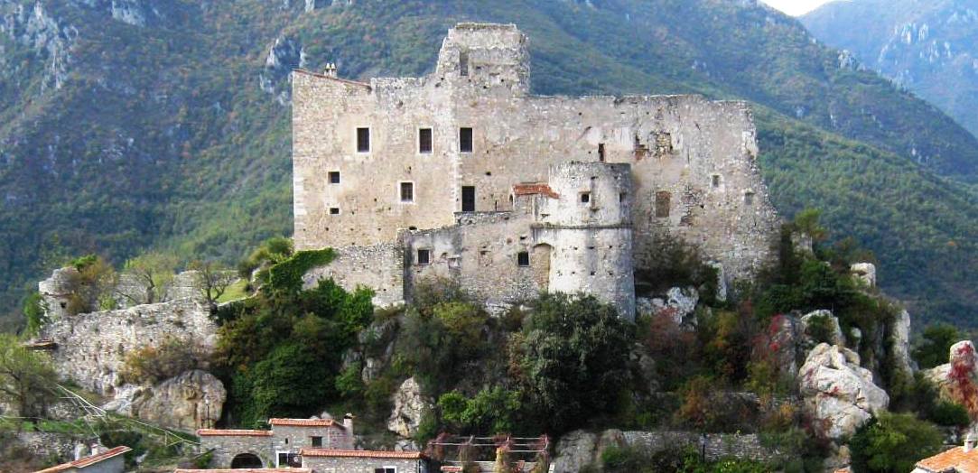 Castello dei Clavesana